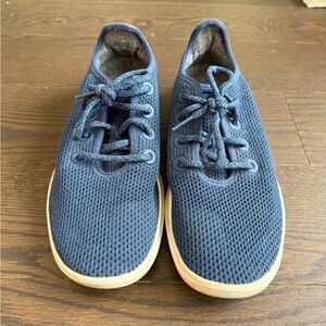 Gently Used Allbirds Tree Runner - men’s size 8